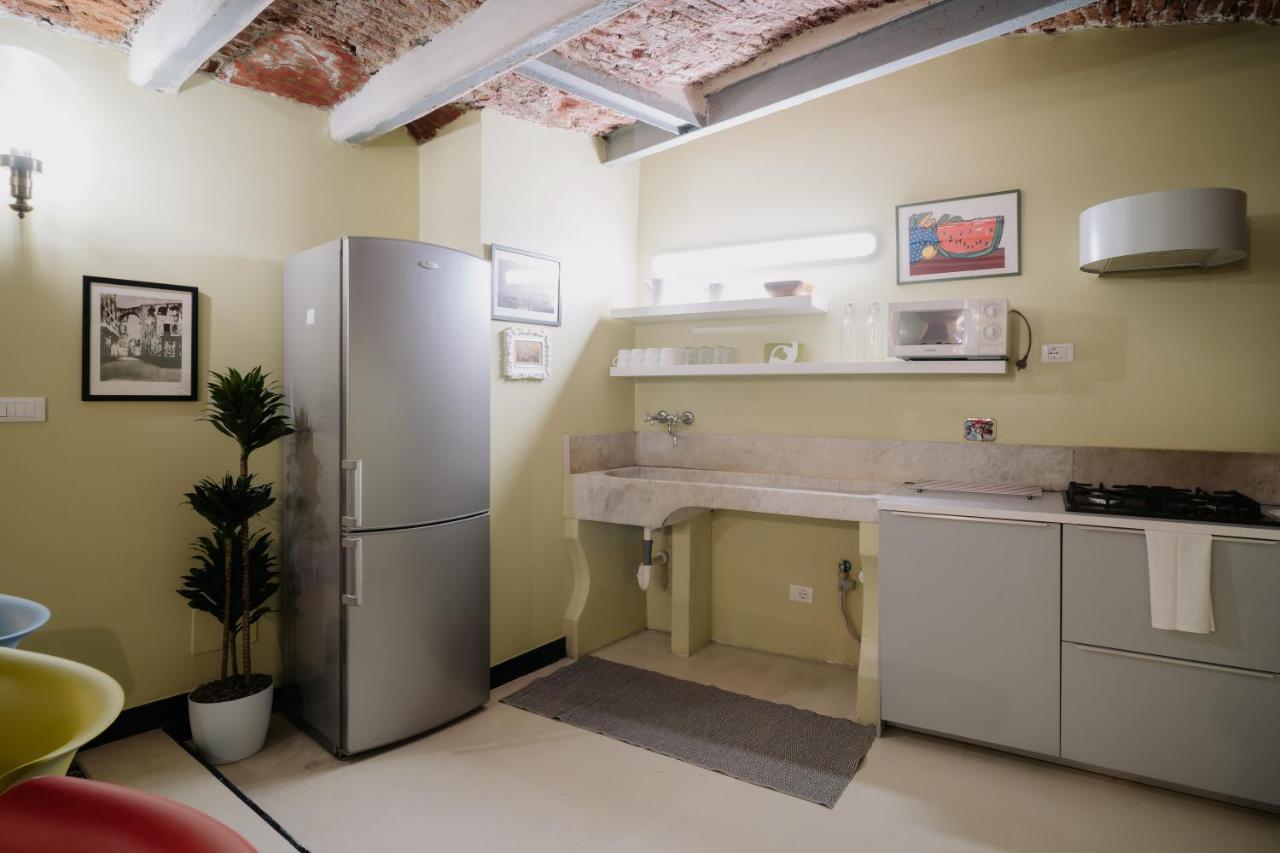 Le Stanze Del Piccadilly Hostel Genoa Ngoại thất bức ảnh