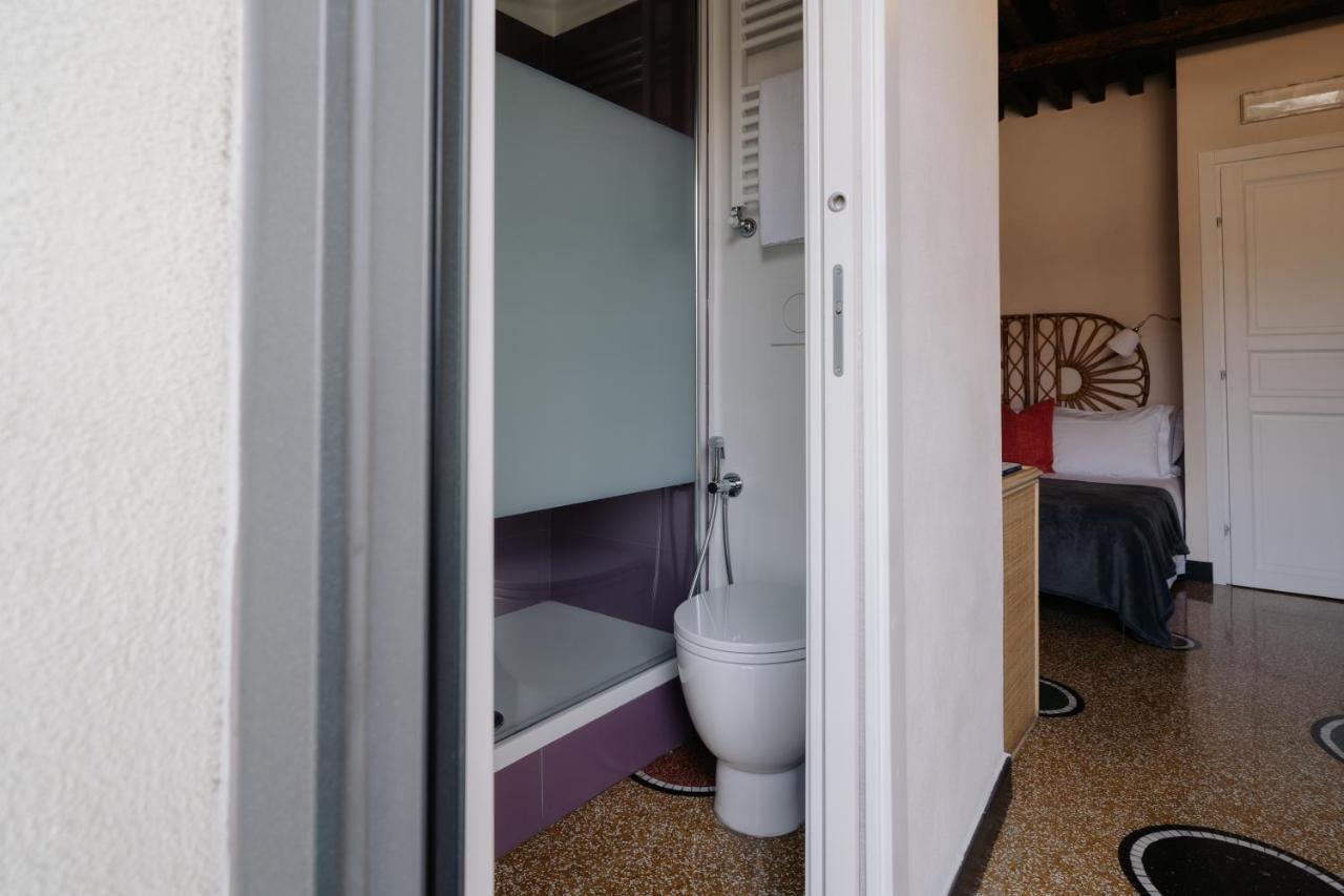 Le Stanze Del Piccadilly Hostel Genoa Ngoại thất bức ảnh