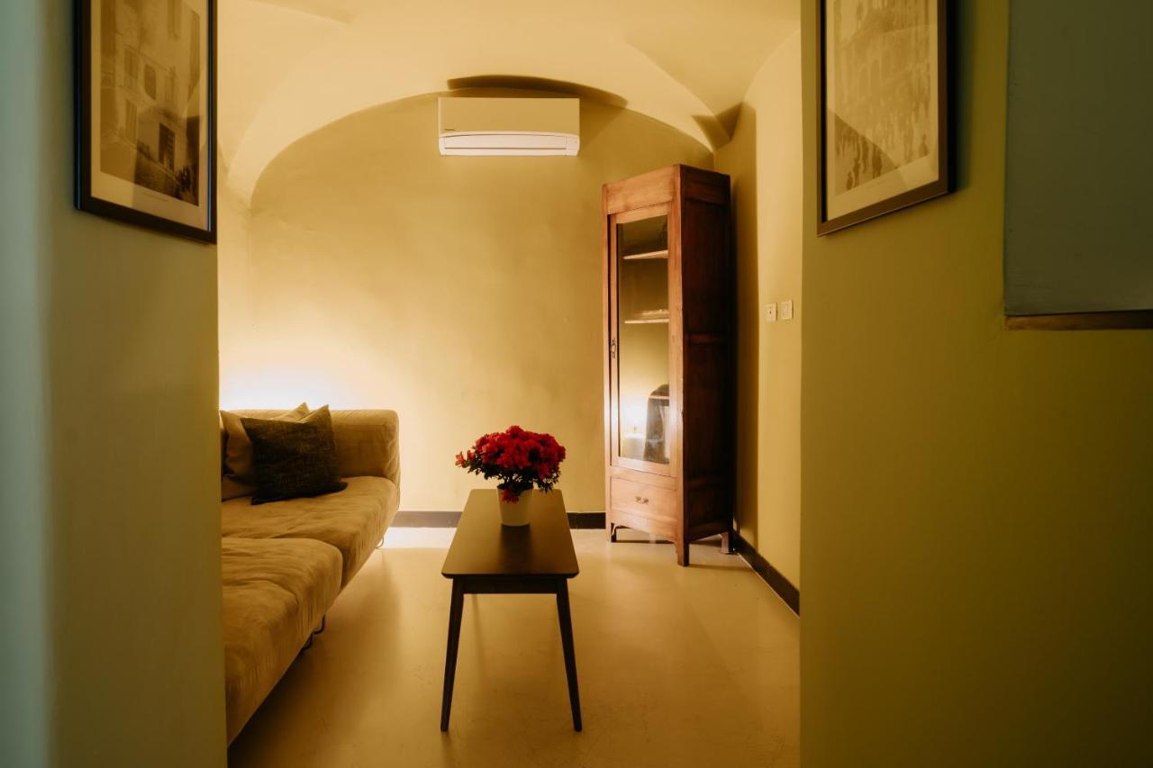 Le Stanze Del Piccadilly Hostel Genoa Ngoại thất bức ảnh