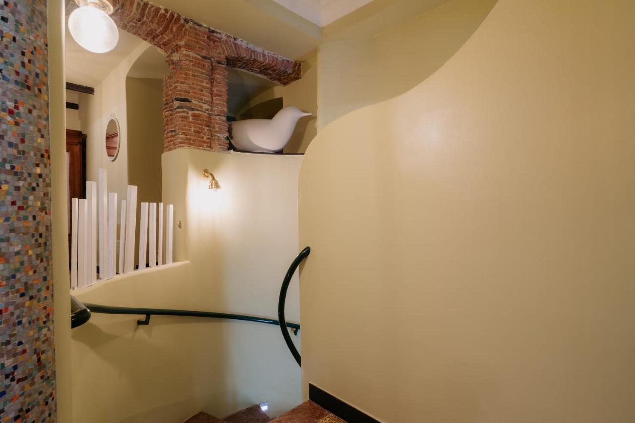 Le Stanze Del Piccadilly Hostel Genoa Ngoại thất bức ảnh